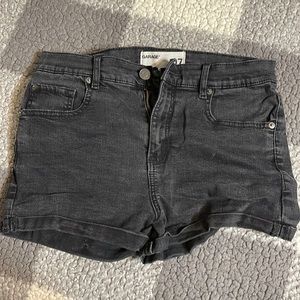 Garage black shorts